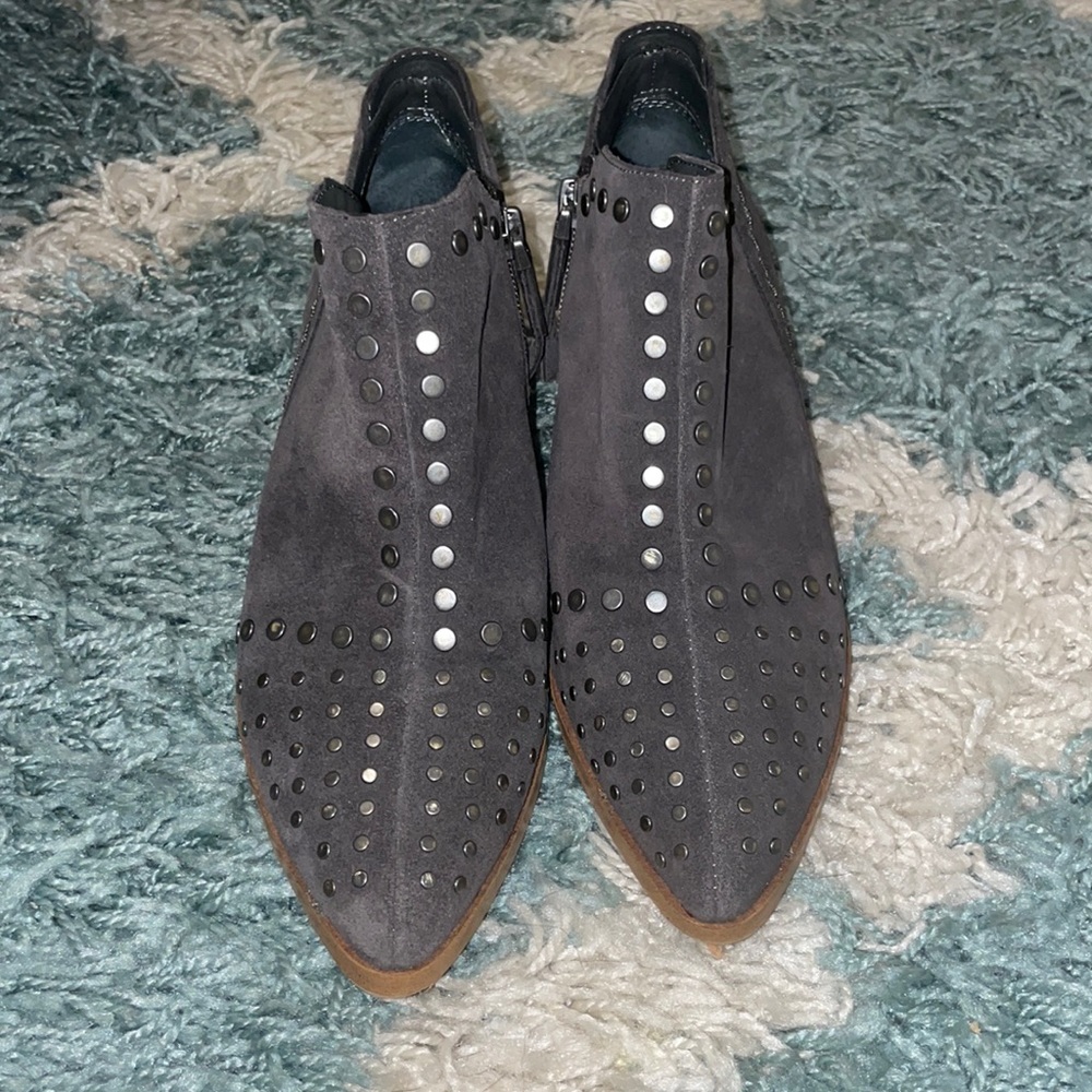 1 State Grey Bootie
